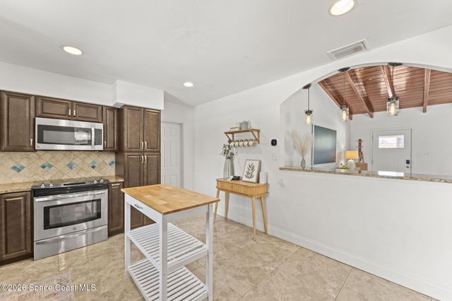 415 Hibiscus Trail, Melbourne Beach, FL 32951