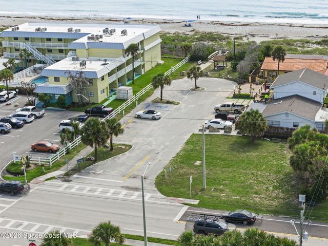 415 Hibiscus Trail, Melbourne Beach, FL 32951