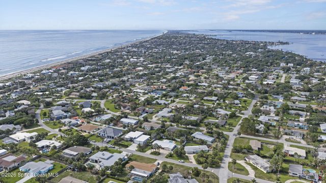 415 Hibiscus Trail, Melbourne Beach, FL 32951