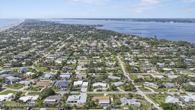 415 Hibiscus Trail, Melbourne Beach, FL 32951