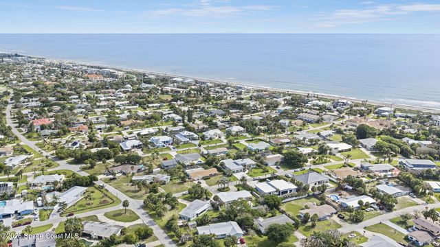 415 Hibiscus Trail, Melbourne Beach, FL 32951