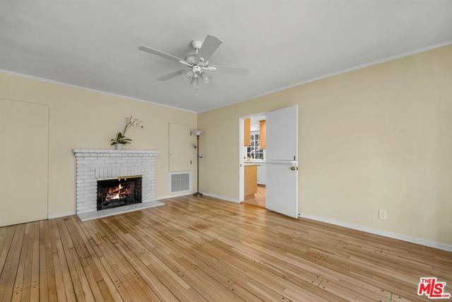 125 S Saltair Avenue, Los Angeles, CA 90049