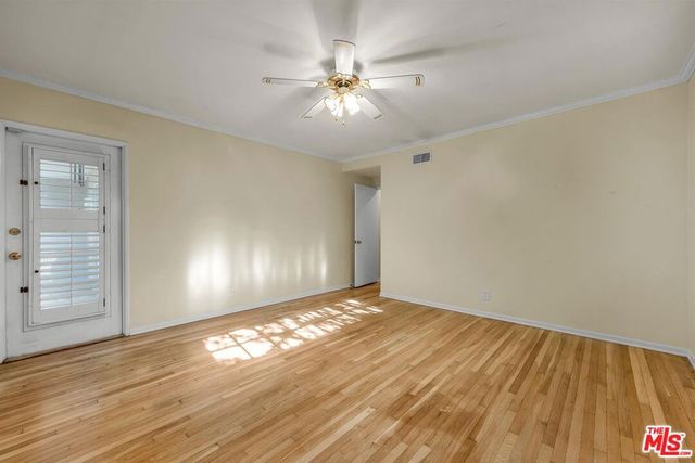 125 S Saltair Avenue, Los Angeles, CA 90049