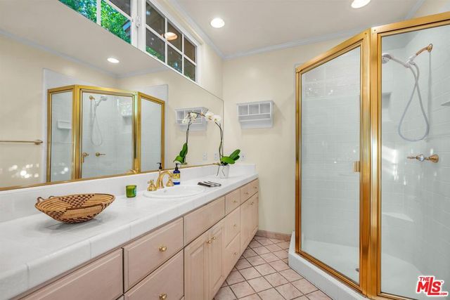 125 S Saltair Avenue, Los Angeles, CA 90049