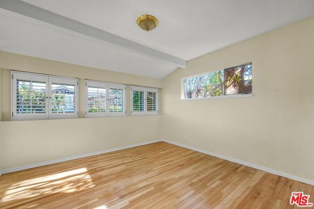 125 S Saltair Avenue, Los Angeles, CA 90049