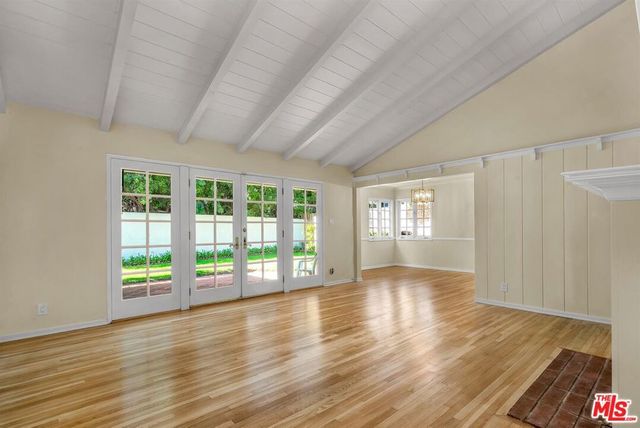 125 S Saltair Avenue, Los Angeles, CA 90049