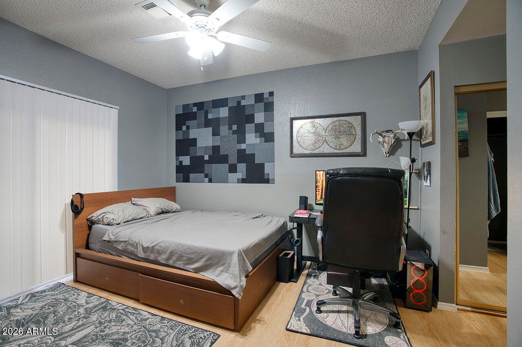 Image 11 of property listing at 2035 S ELM Street 138, Tempe, AZ 85282