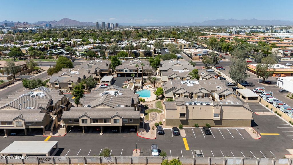 Image 30 of property listing at 2035 S ELM Street 138, Tempe, AZ 85282