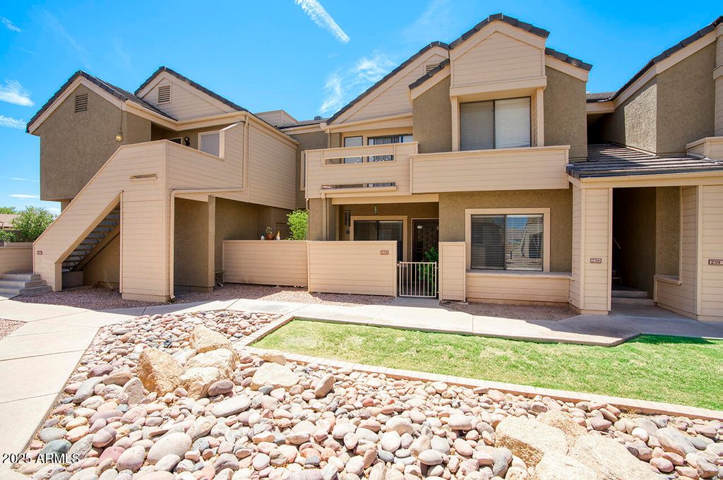 Image 33 of property listing at 2035 S ELM Street 138, Tempe, AZ 85282