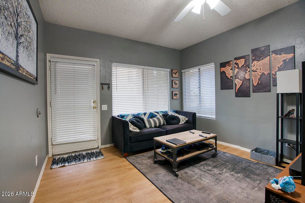 Image 4 of property listing at 2035 S ELM Street 138, Tempe, AZ 85282