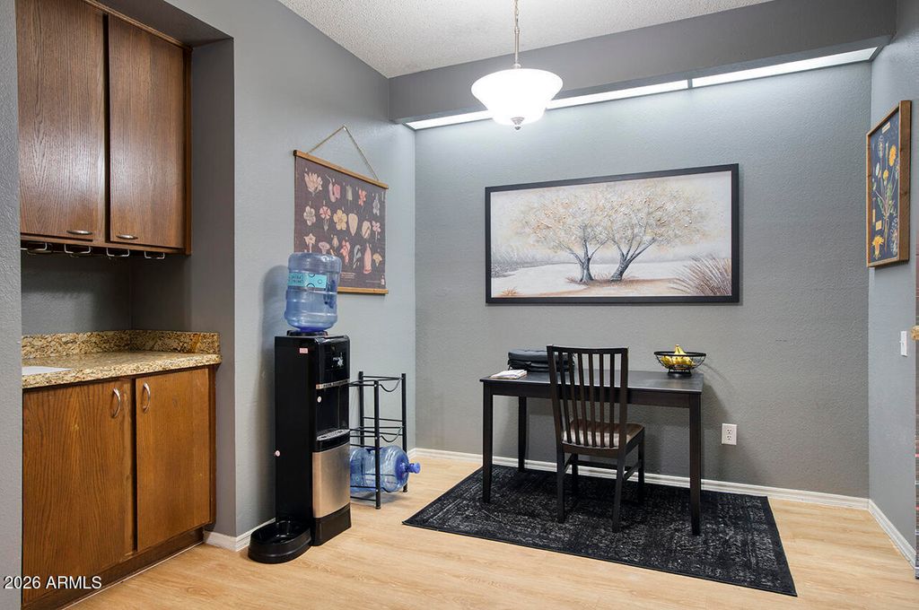 Image 6 of property listing at 2035 S ELM Street 138, Tempe, AZ 85282