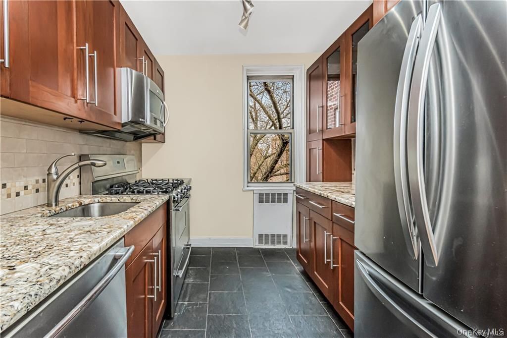 5610 Netherland Avenue 5G, Bronx, NY 10471 — photo 2