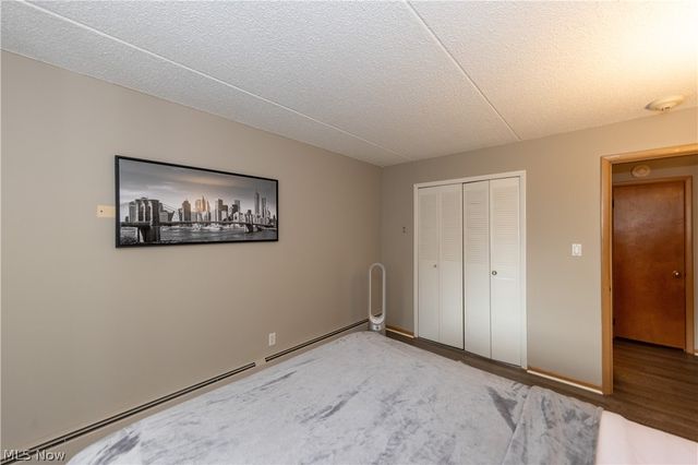 521 Tollis Pky 288, Broadview Heights, OH 44147