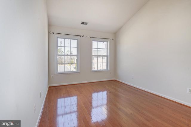 18818 SILVERWOOD TER, Leesburg, VA 20176