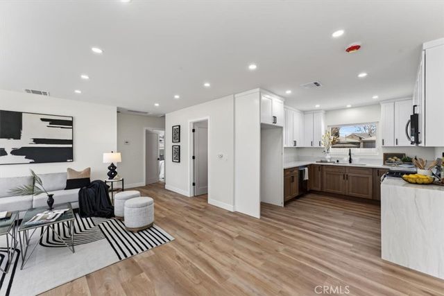 5134 Faust, Lakewood, CA 90713