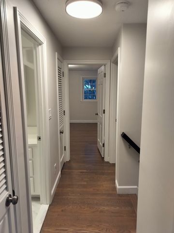 3 Stone Hill Ter, Walpole, MA 02081