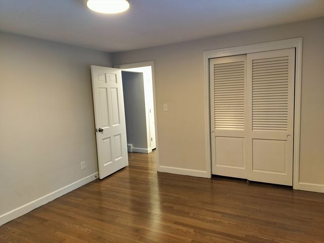 3 Stone Hill Ter, Walpole, MA 02081