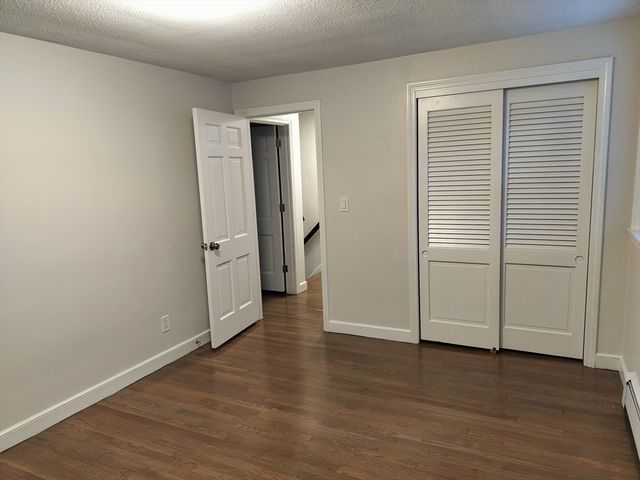 3 Stone Hill Ter, Walpole, MA 02081