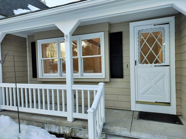 3 Stone Hill Ter, Walpole, MA 02081