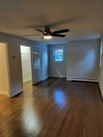 3 Stone Hill Ter, Walpole, MA 02081