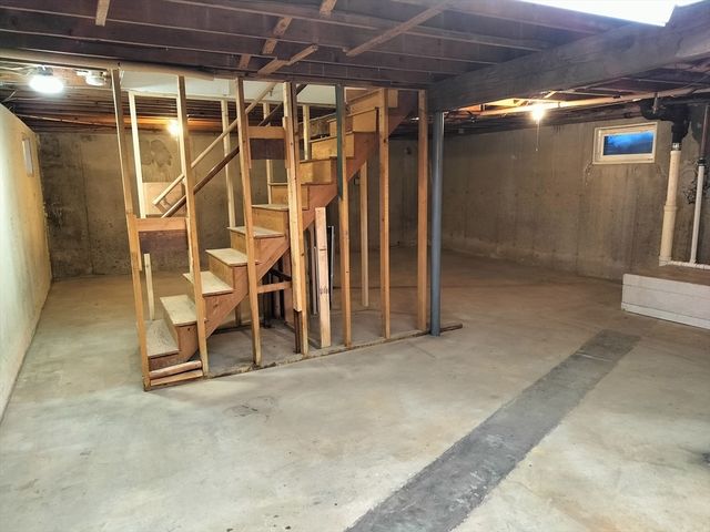 3 Stone Hill Ter, Walpole, MA 02081