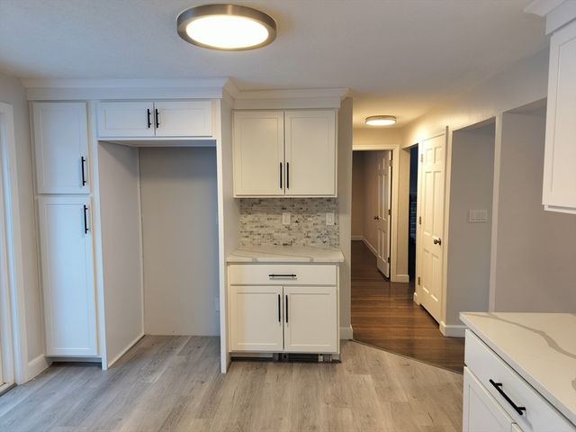 3 Stone Hill Ter, Walpole, MA 02081