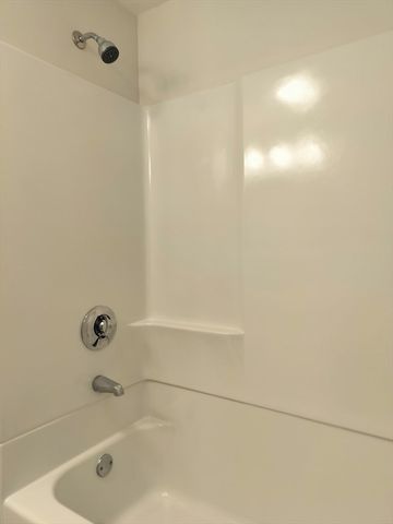 3 Stone Hill Ter, Walpole, MA 02081