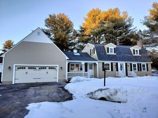 3 Stone Hill Ter, Walpole, MA 02081