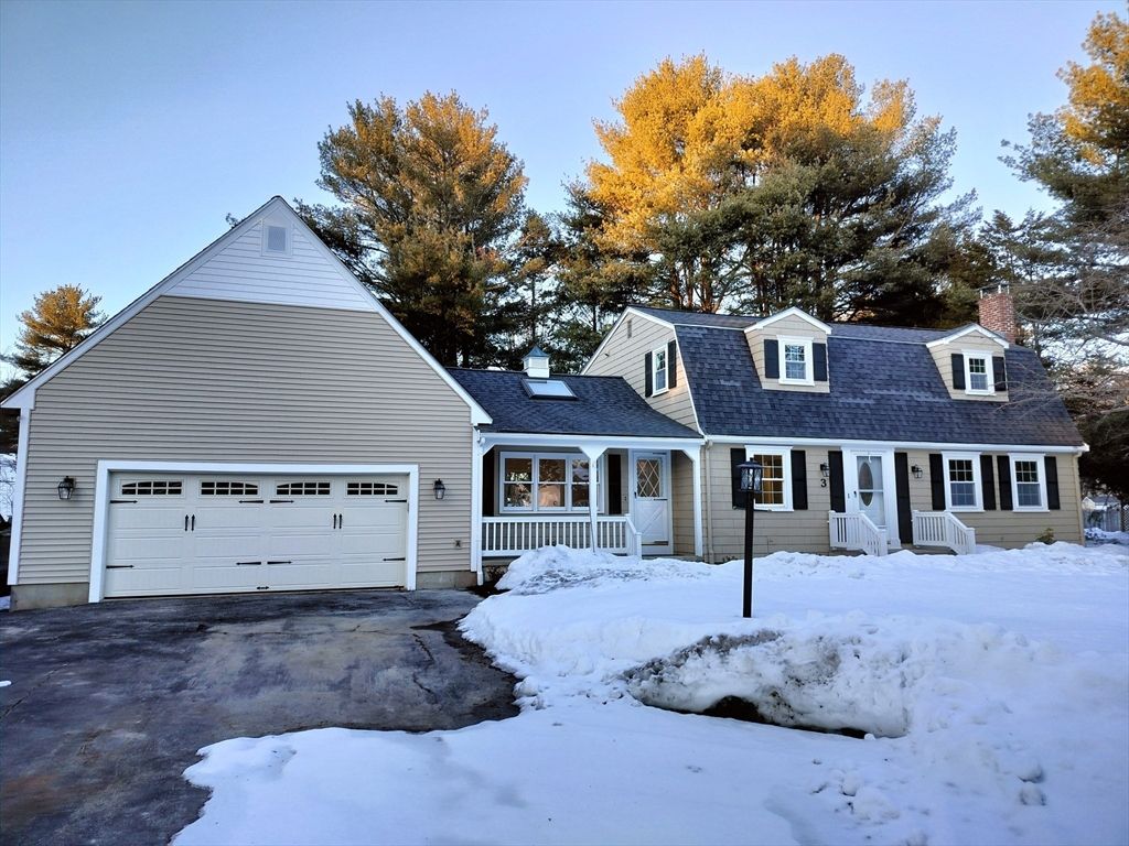 3 Stone Hill Ter, Walpole, MA 02081