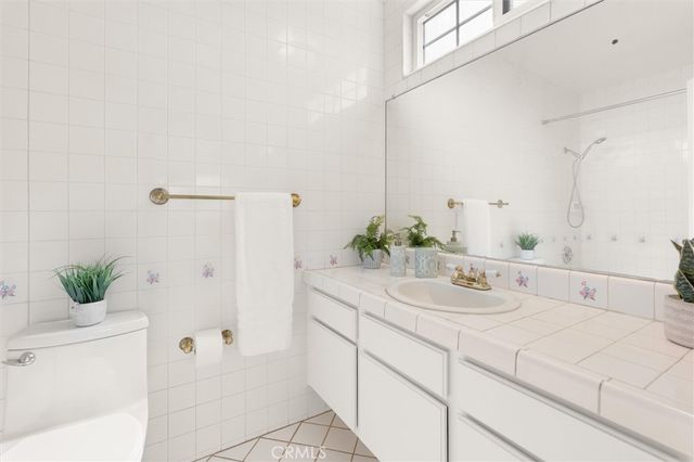 5460 E Village Drive, Commerce, CA 90040