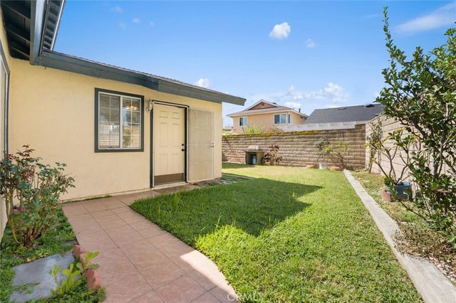 5460 E Village Drive, Commerce, CA 90040