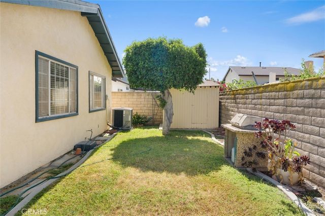 5460 E Village Drive, Commerce, CA 90040