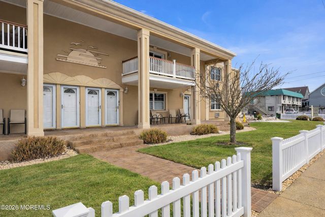 101 New Jersey Avenue 4D, Point Pleasant Beach, NJ 08742