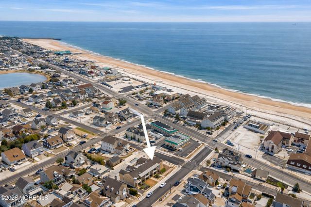 101 New Jersey Avenue 4D, Point Pleasant Beach, NJ 08742