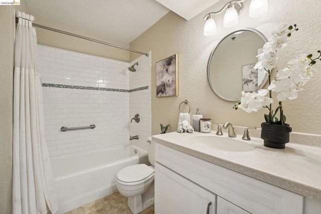 535 Pierce St 3216, Albany, CA 94706