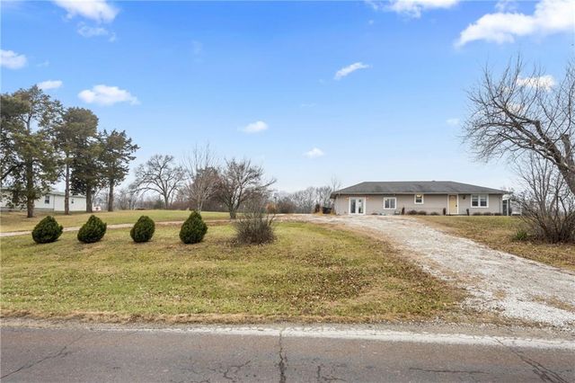 15414 Y Highway, Excelsior Springs, MO 64024