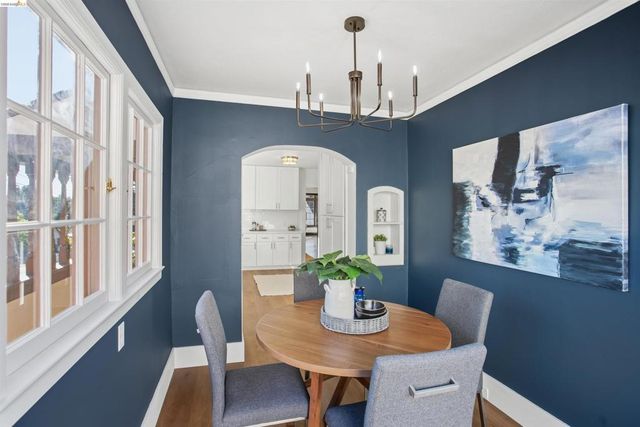 2900 Sheffield Ave, Oakland, CA 94602