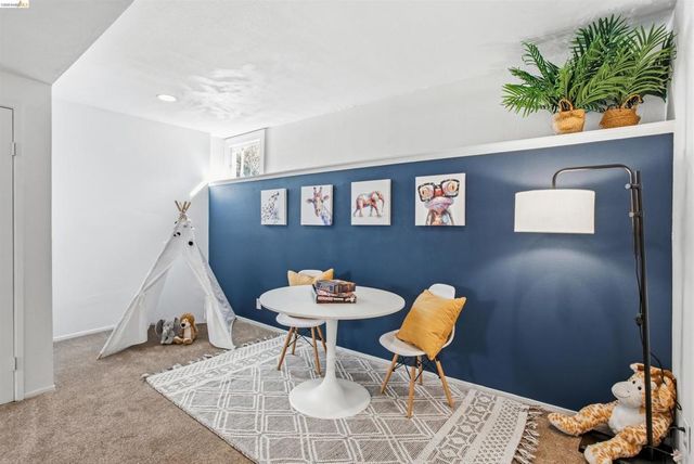 2900 Sheffield Ave, Oakland, CA 94602