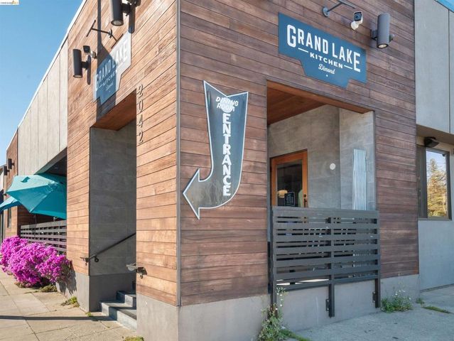 2900 Sheffield Ave, Oakland, CA 94602