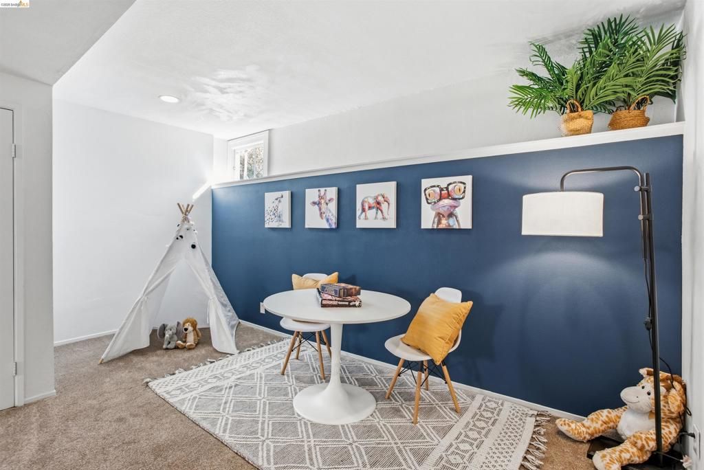 Image 28 of property listing at 2900 Sheffield Ave, Oakland, CA 94602