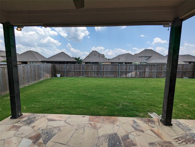 591 Deverson Drive, Rockwall, TX 75087