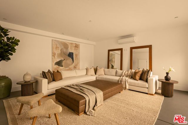 451 16th Street, Santa Monica, CA 90402
