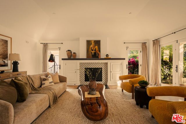 451 16th Street, Santa Monica, CA 90402