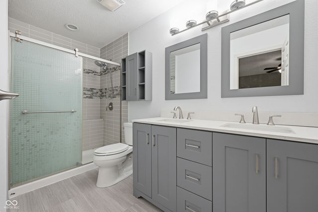 2046 Meadowlark Lane, Brownsburg, IN 46112
