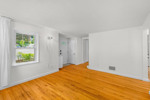 567 Poplar Street, Boston, MA 02131
