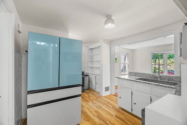 567 Poplar Street, Boston, MA 02131