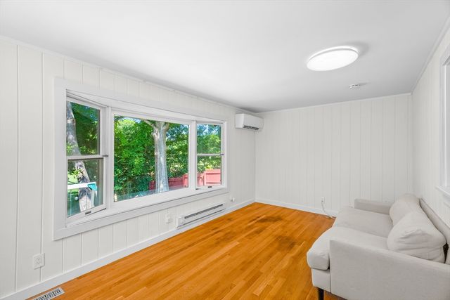 567 Poplar Street, Boston, MA 02131