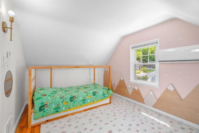 567 Poplar Street, Boston, MA 02131
