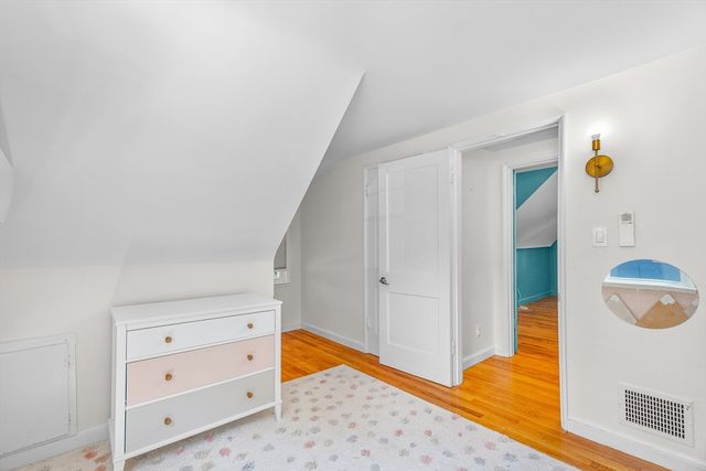 567 Poplar Street, Boston, MA 02131