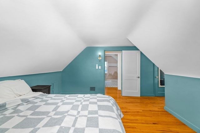 567 Poplar Street, Boston, MA 02131